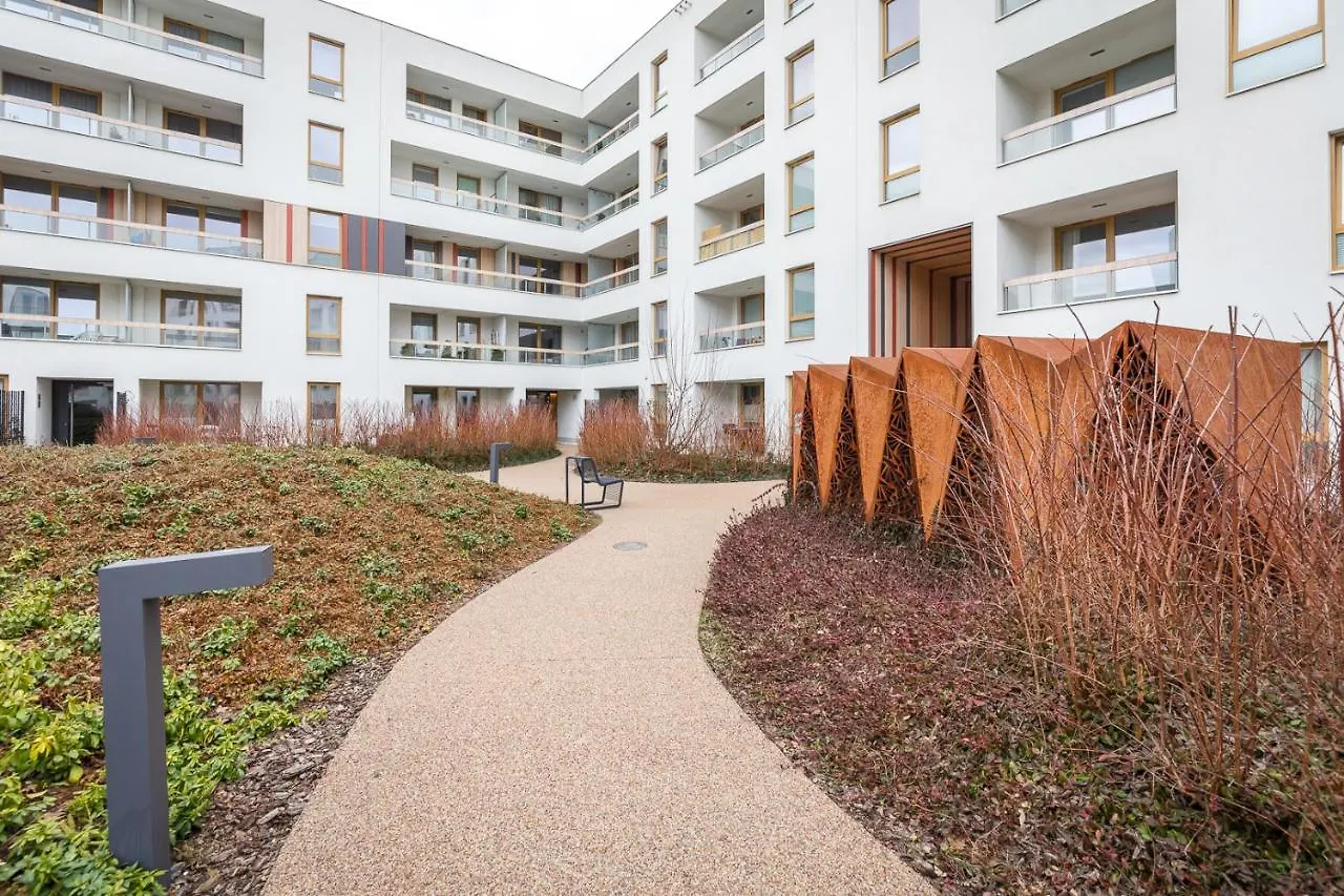 Rent Like Home - Kolska 9A Varsovie 0*,  Pologne